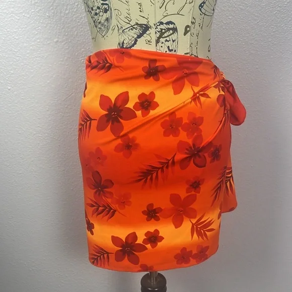 Swimsuit Cover - Picture 3 of 5